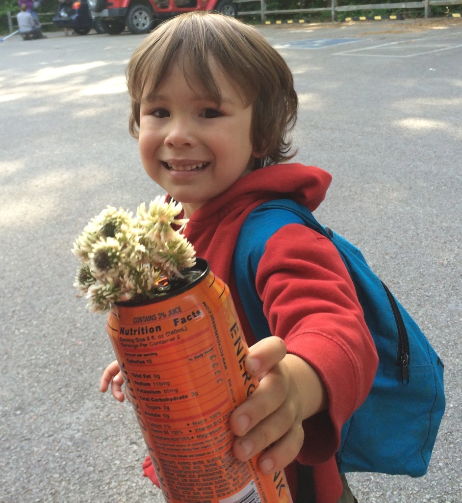 Impromptu vase after some breakfast clover-picking 